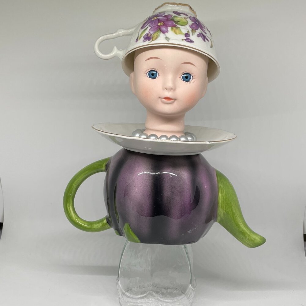 Doll Head Teapot Bird Feeder-Unusual Gift-Creepy Feeder-New!